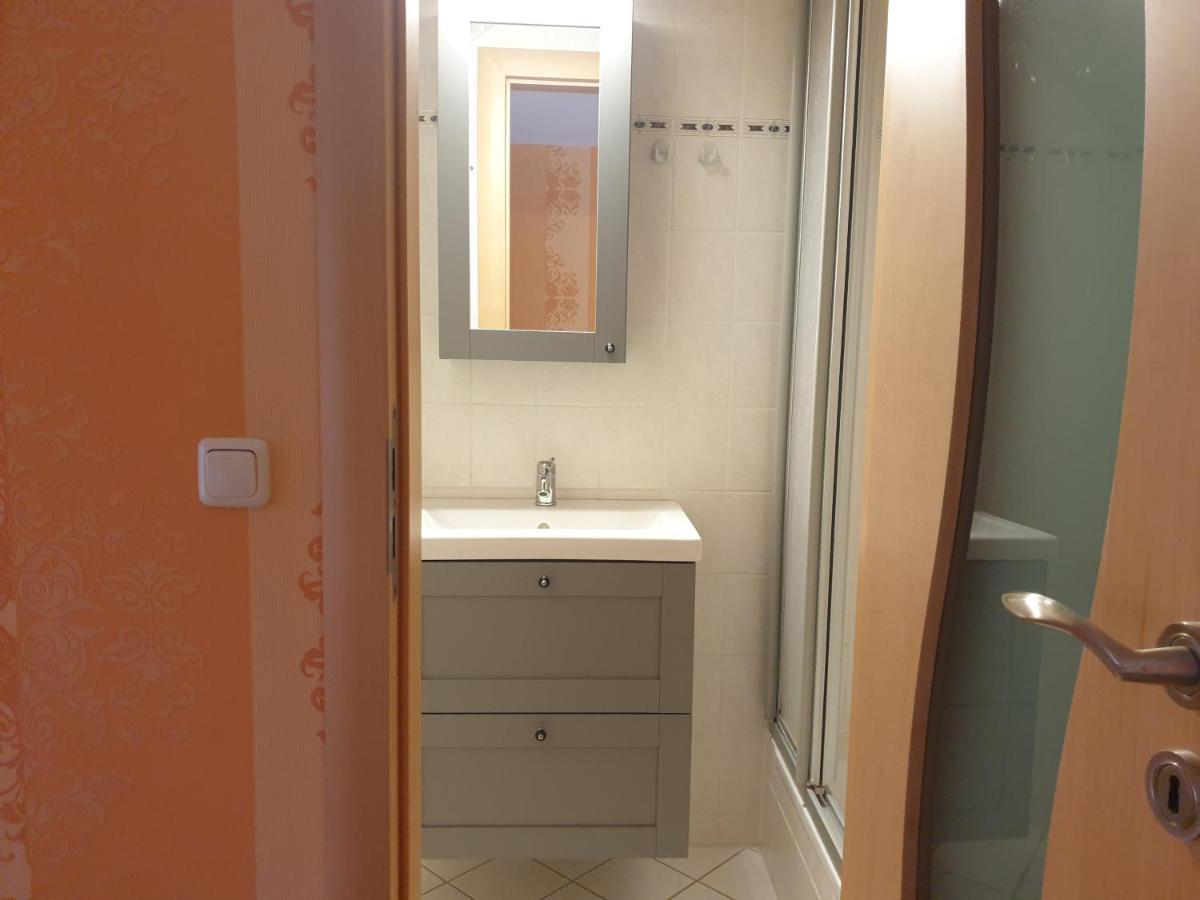 Ferienzimmer Huehnernest Hirtenweg 3 Zingst Luaran gambar